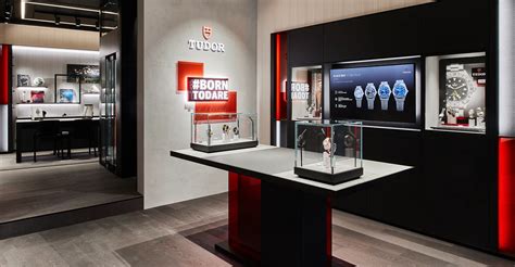 tudor via manzoni milano|Boutique Tudor Milano – Ronchi .